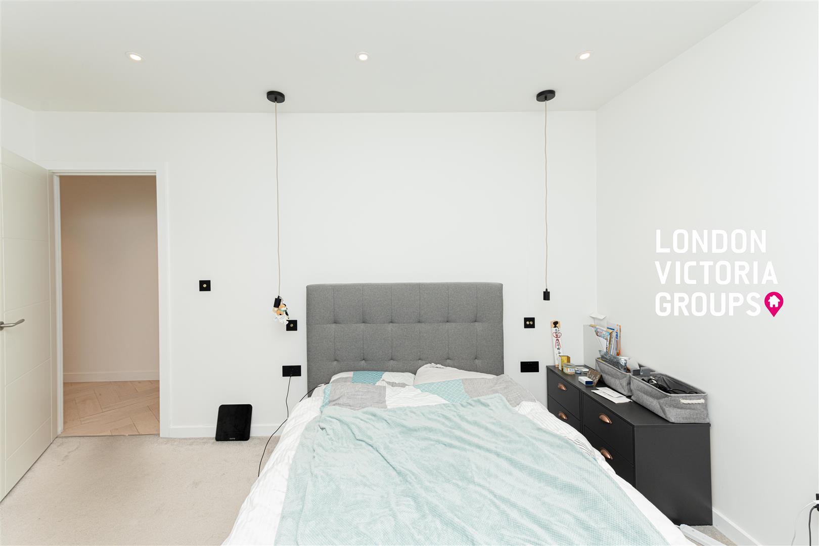 Luxe Tower, 12 Dock Street, London